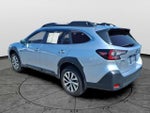 2025 Outback Thumbnail 6