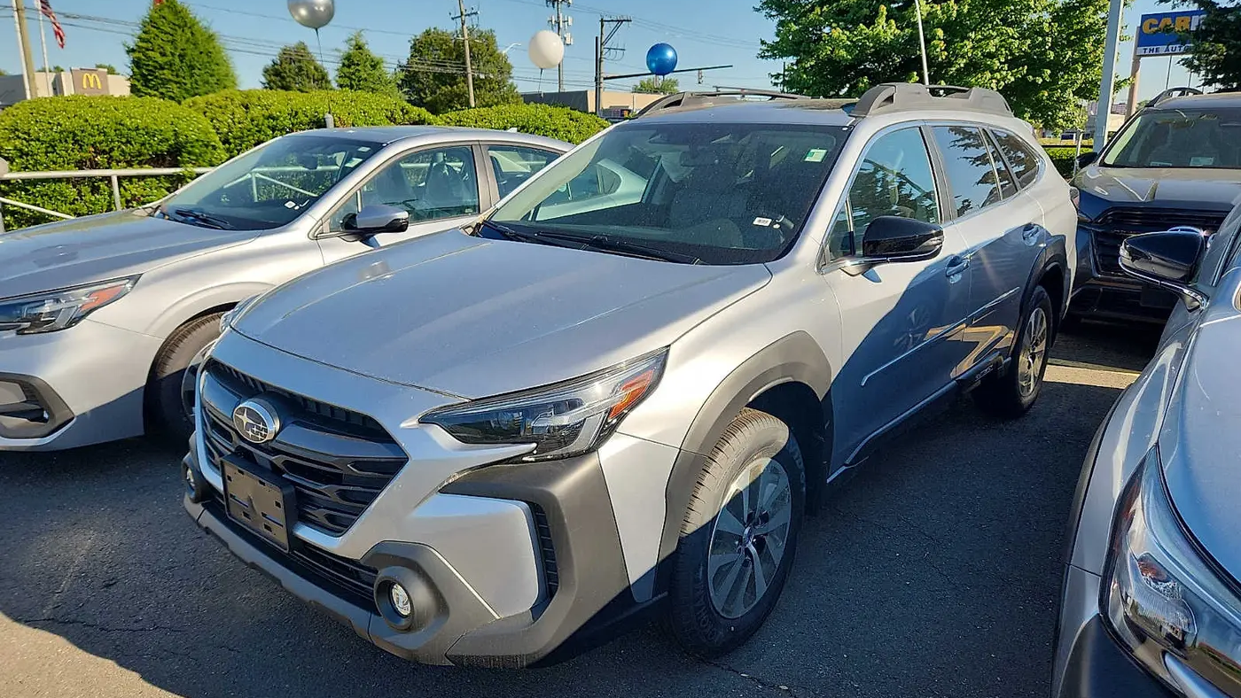 2025 Subaru Outback Premium