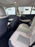 2022 Outback Thumbnail 9