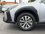 2025 Outback Thumbnail 9