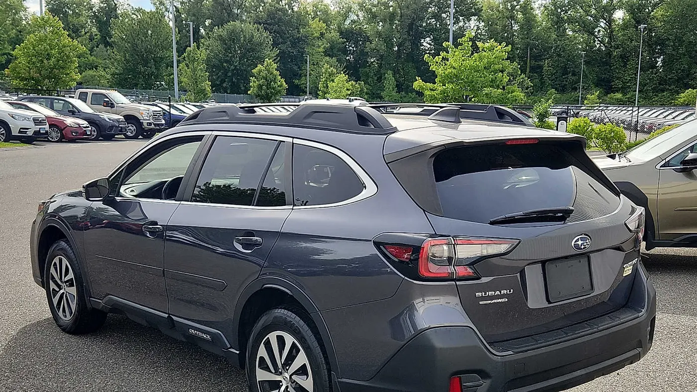 2022 Subaru Outback Premium