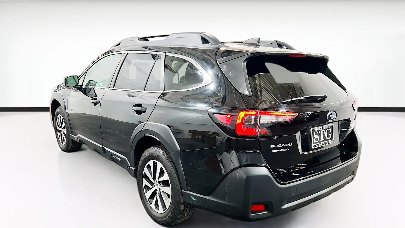 2023 Subaru Outback Premium