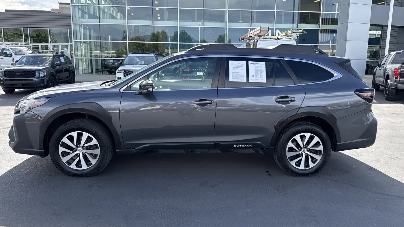 2023 Subaru Outback Premium