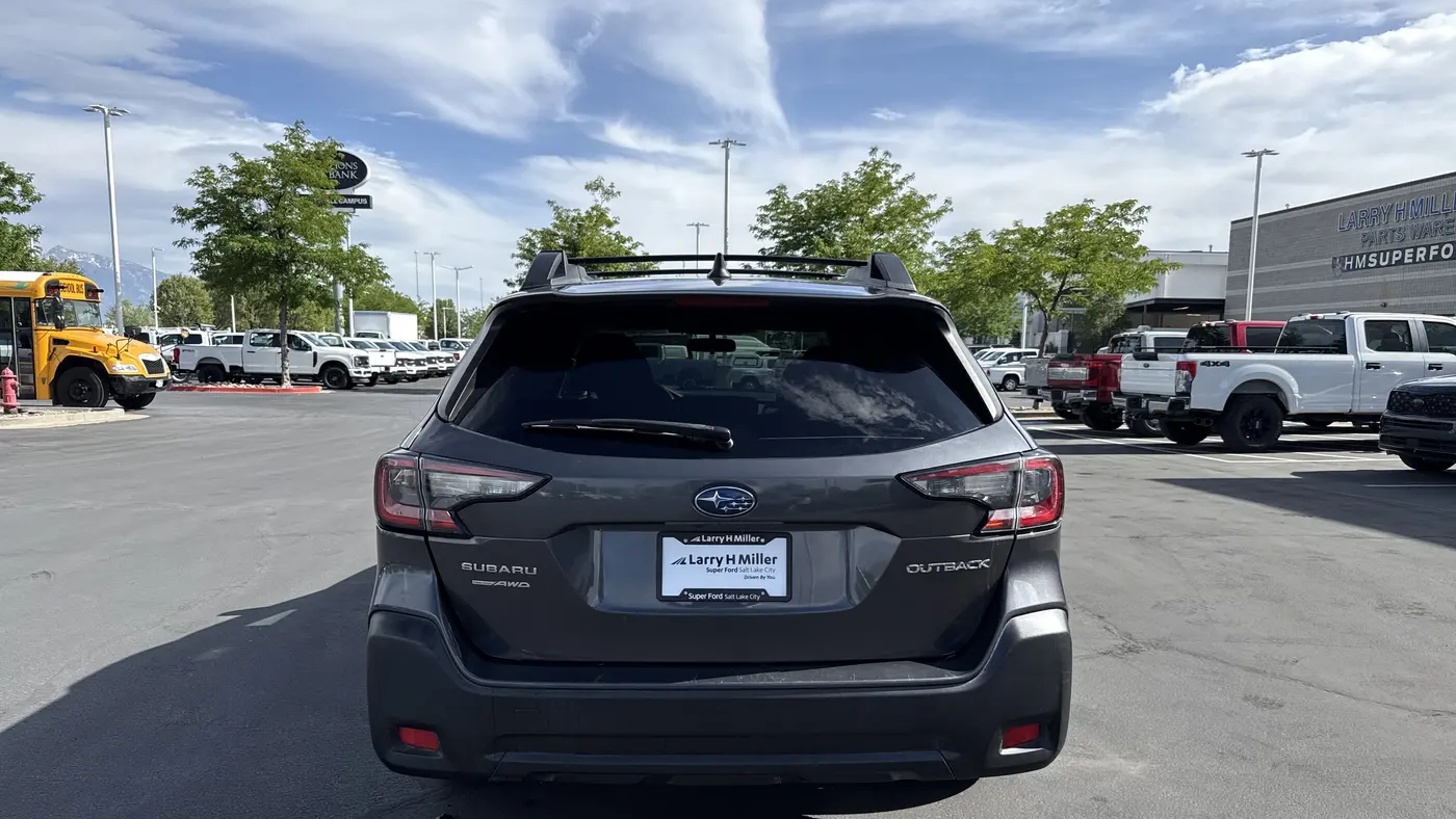 2023 Subaru Outback Premium