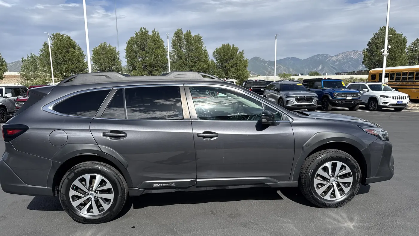 2023 Subaru Outback Premium