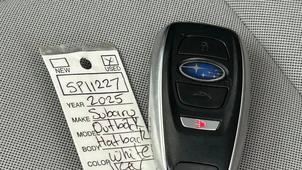 2025 Subaru Outback Premium