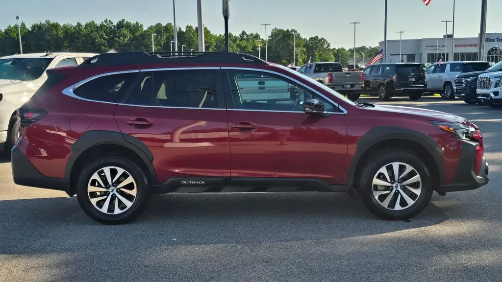 2025 Subaru Outback Premium