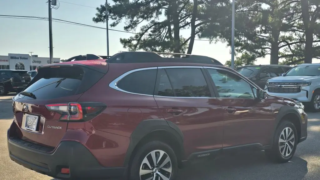 2025 Subaru Outback Premium