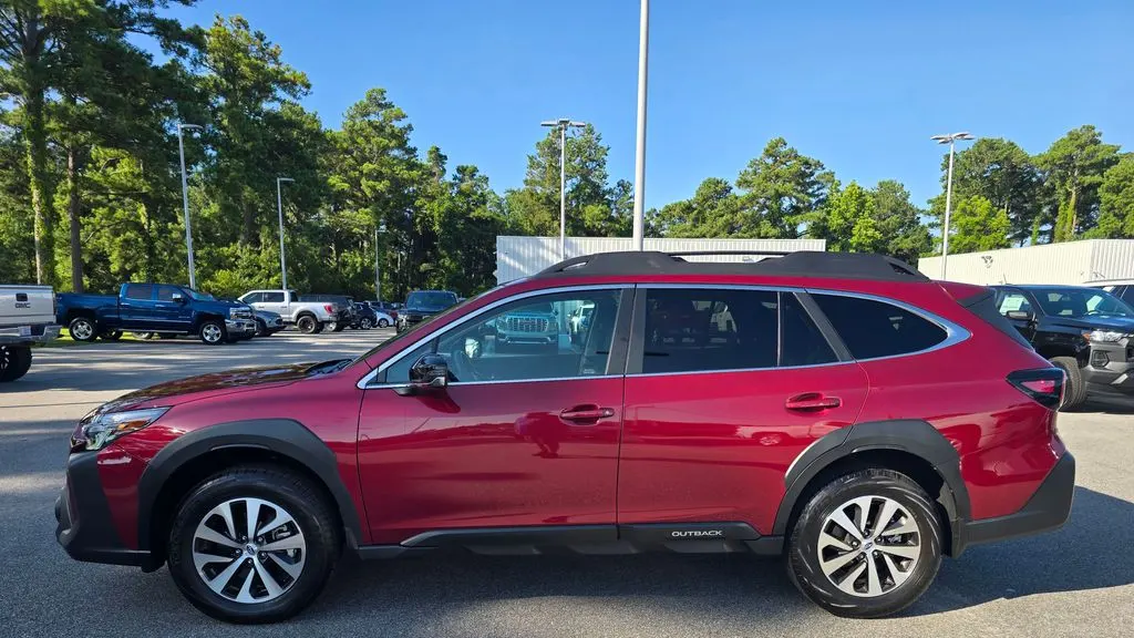2025 Subaru Outback Premium