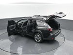 2025 Outback Thumbnail 31