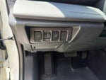 2025 Outback Thumbnail 19