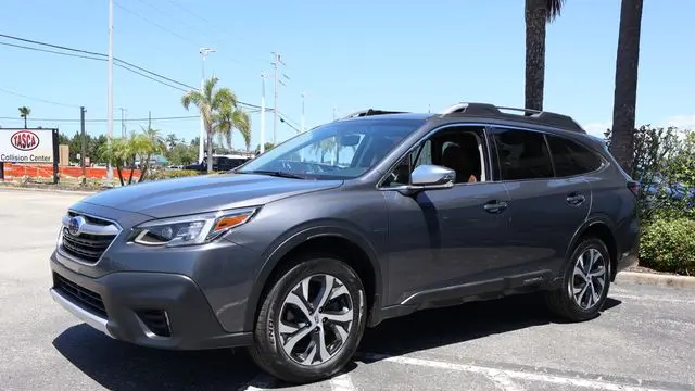 2022 Subaru Outback Touring