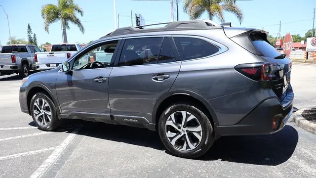 2022 Subaru Outback Touring