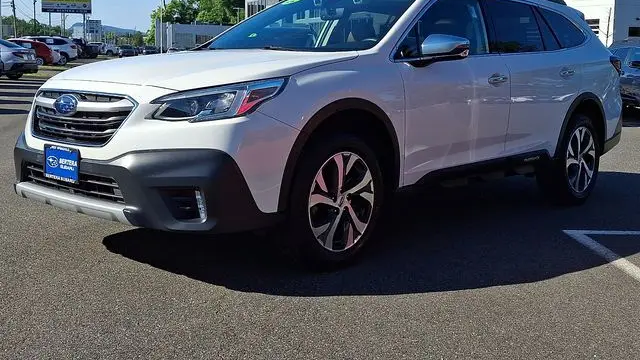 2022 Subaru Outback Touring