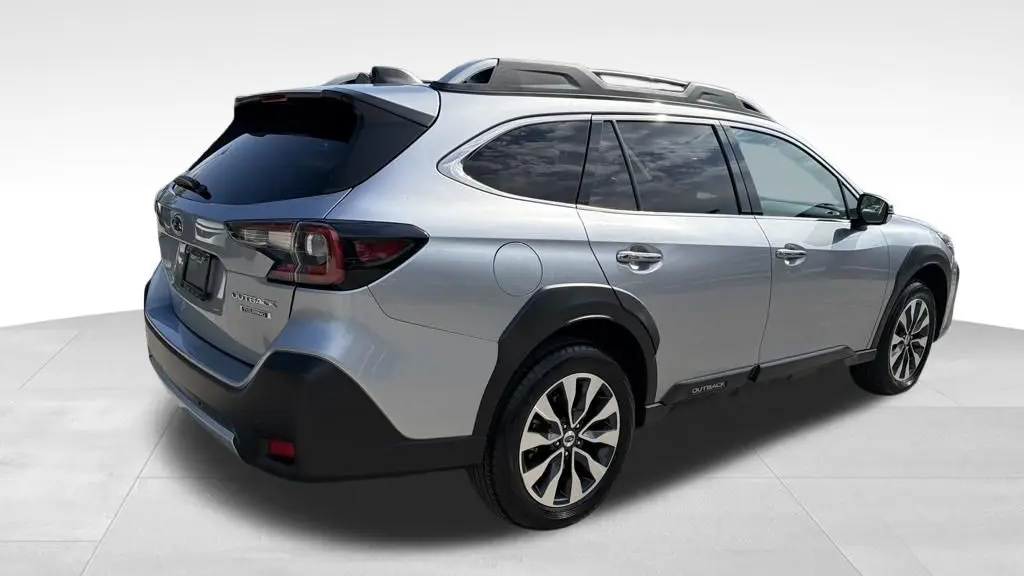 2023 Subaru Outback Touring