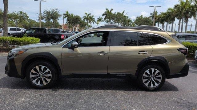 2023 Subaru Outback Touring