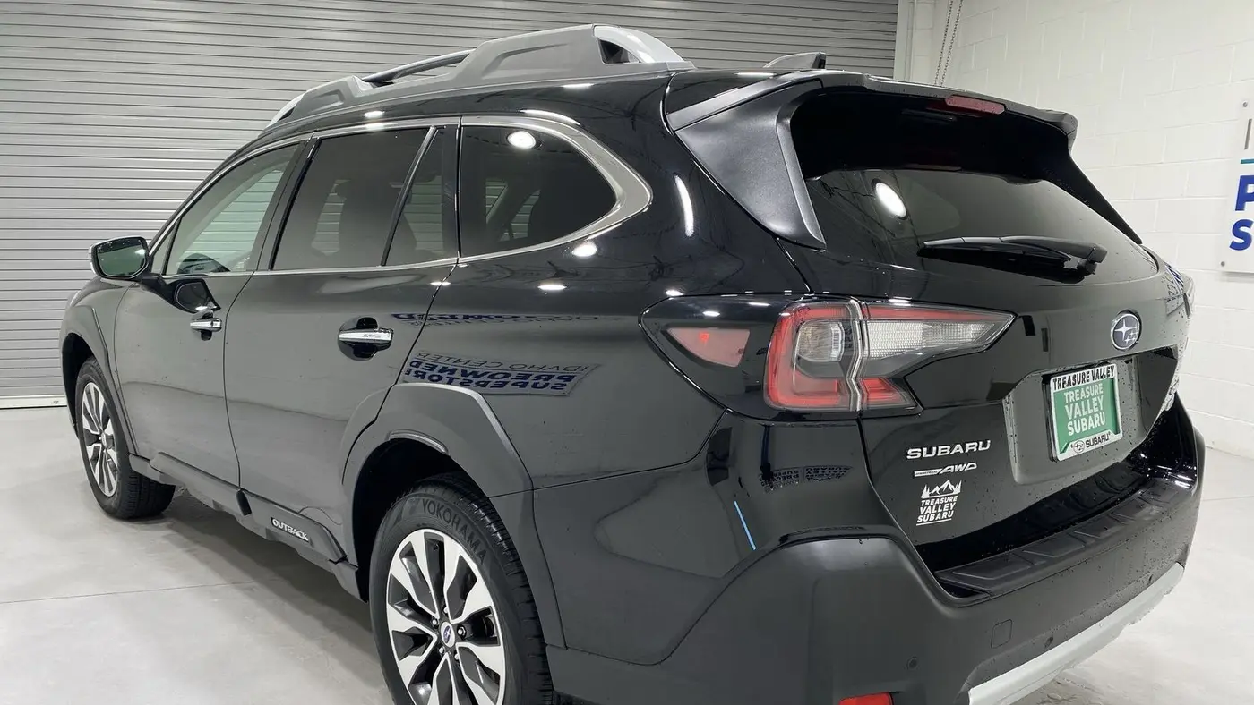2025 Subaru Outback Touring
