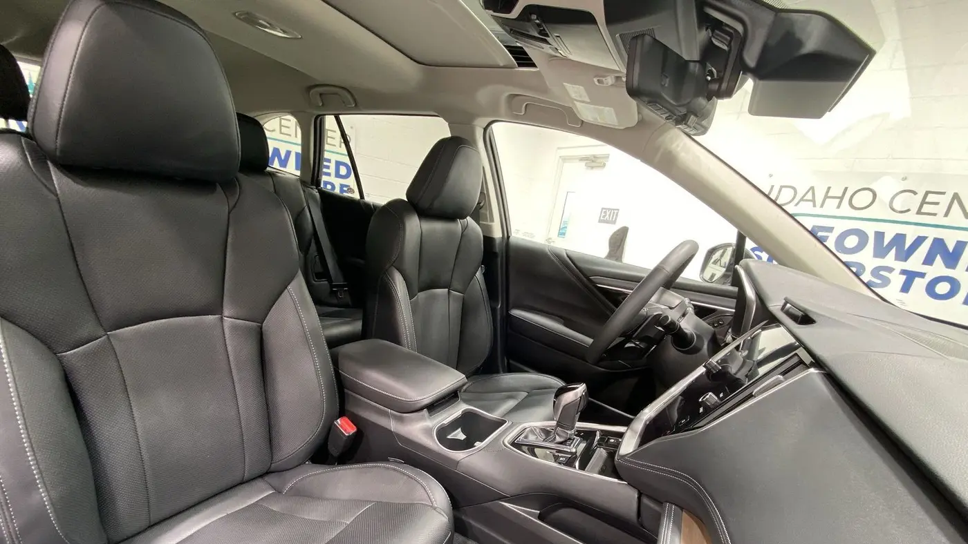 2025 Subaru Outback Touring