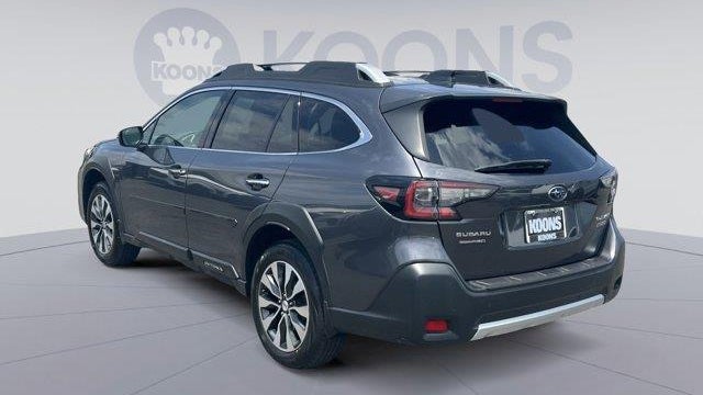 2023 Subaru Outback Touring