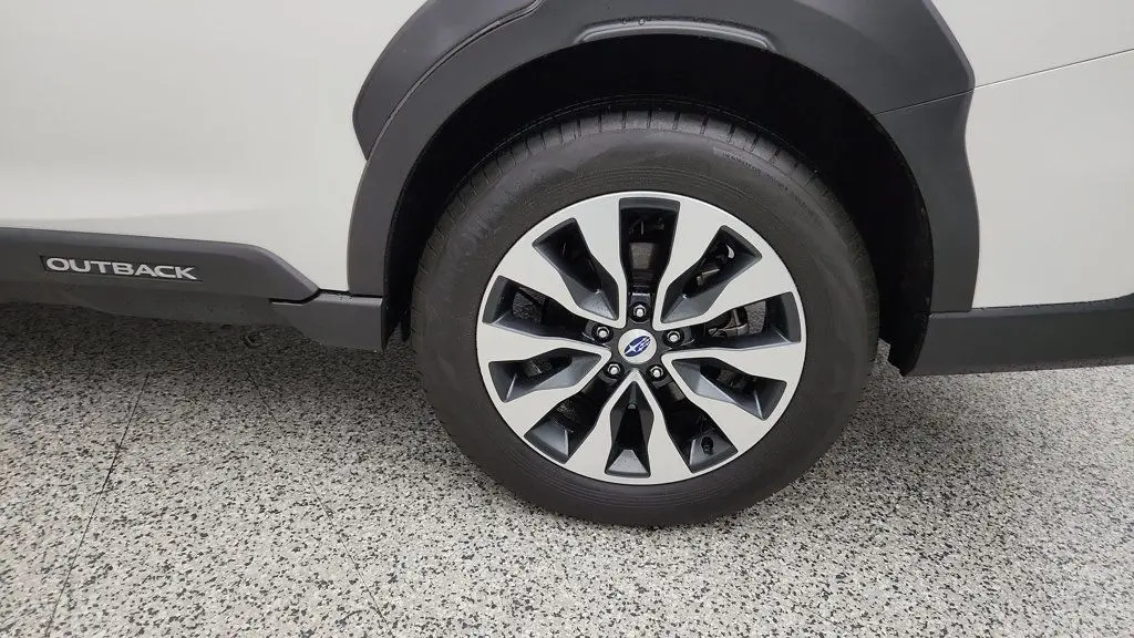 2023 Subaru Outback Touring