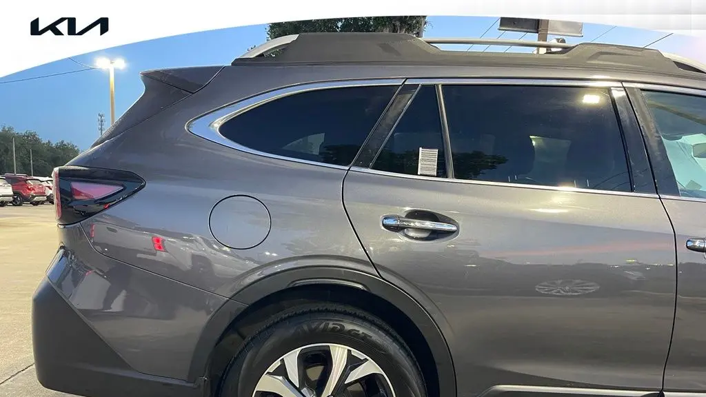 2022 Subaru Outback Touring
