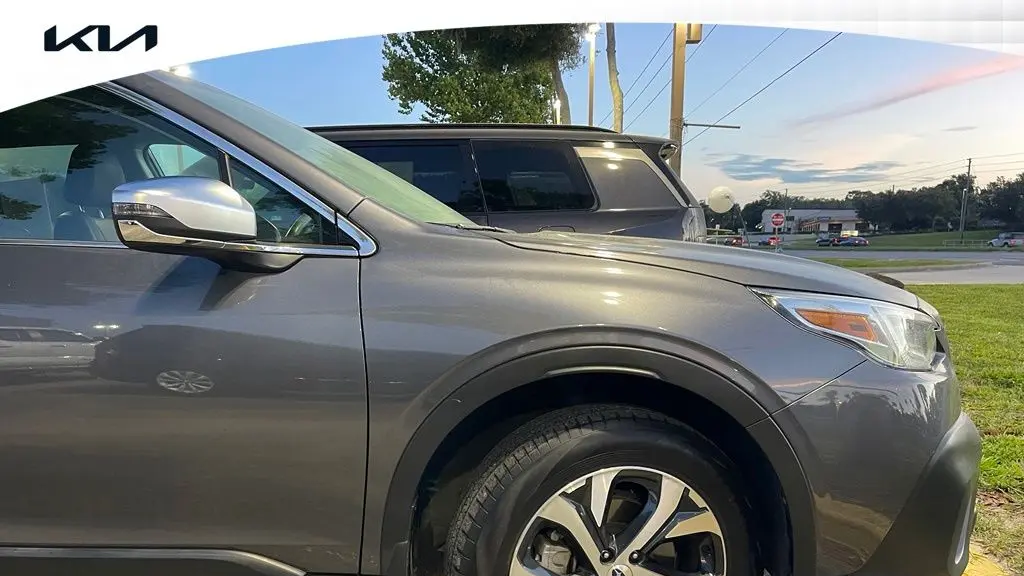 2022 Subaru Outback Touring