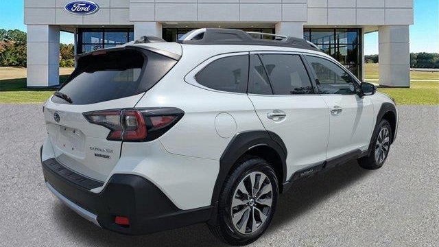 2025 Subaru Outback Touring