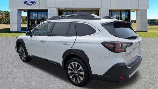 2025 Subaru Outback Touring