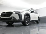 2025 Outback Thumbnail 32