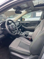 2025 Outback Thumbnail 4