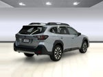 2024 Outback Thumbnail 7