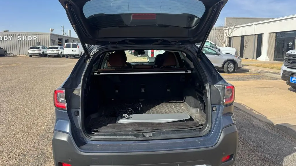 2023 Subaru Outback Touring XT