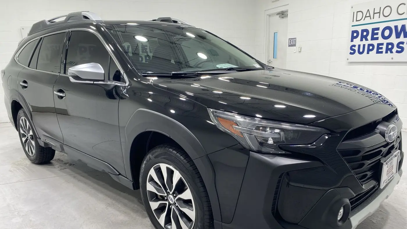 2025 Subaru Outback Touring XT