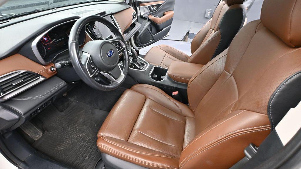 2022 Subaru Outback Touring XT