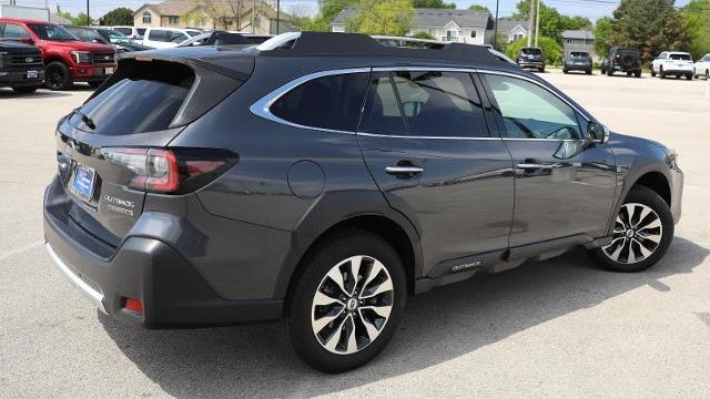 2023 Subaru Outback Touring XT