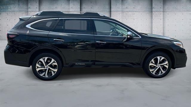 2022 Subaru Outback Touring XT