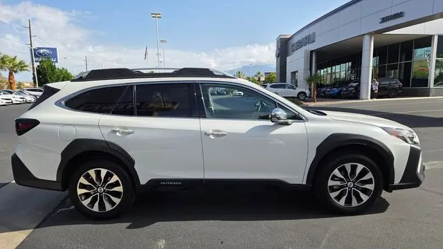 2023 Subaru Outback Touring XT