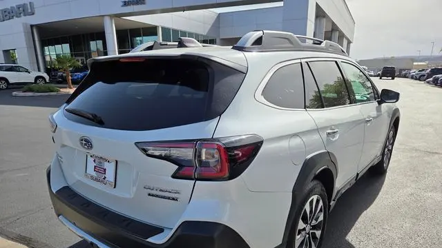 2023 Subaru Outback Touring XT