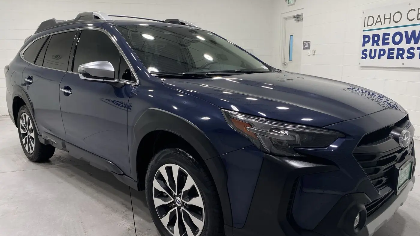 2025 Subaru Outback Touring XT