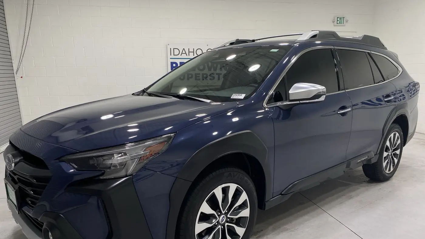 2025 Subaru Outback Touring XT