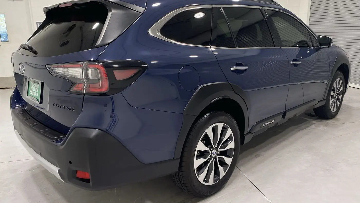 2025 Subaru Outback Touring XT