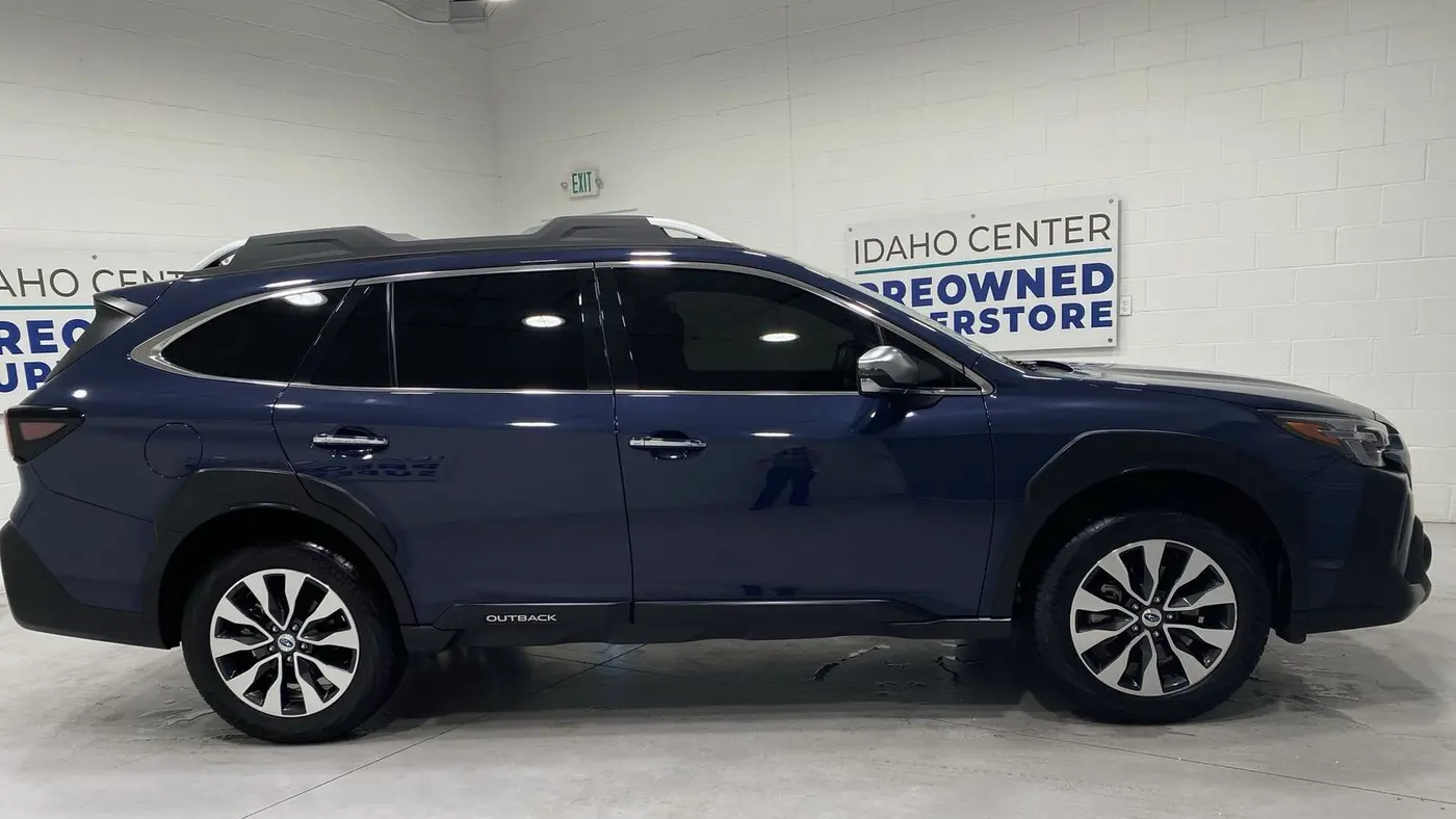 2025 Subaru Outback Touring XT