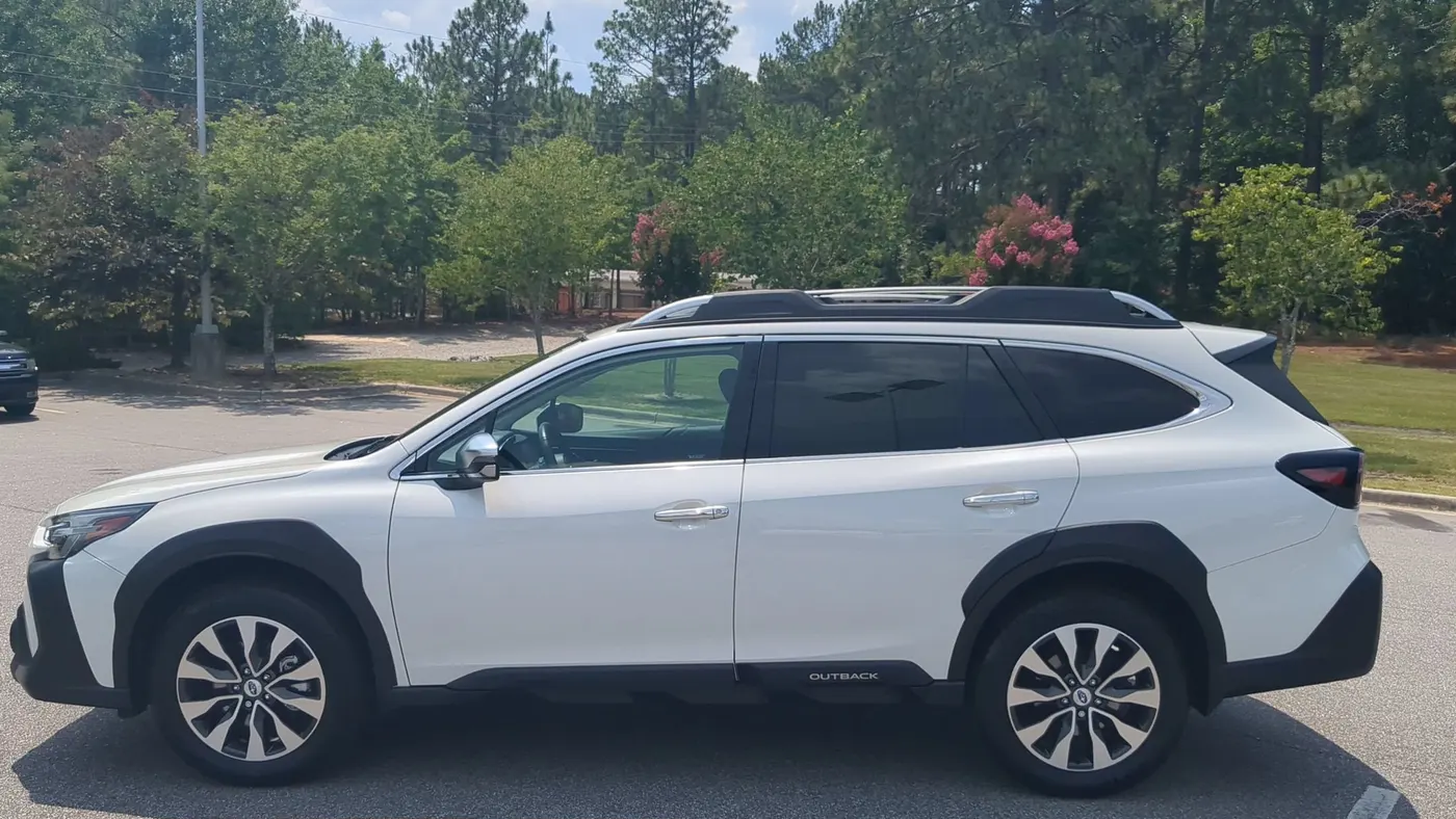 2023 Subaru Outback Touring XT