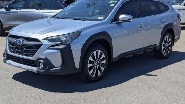 2023 Subaru Outback Touring XT