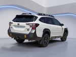 2024 Outback Thumbnail 3