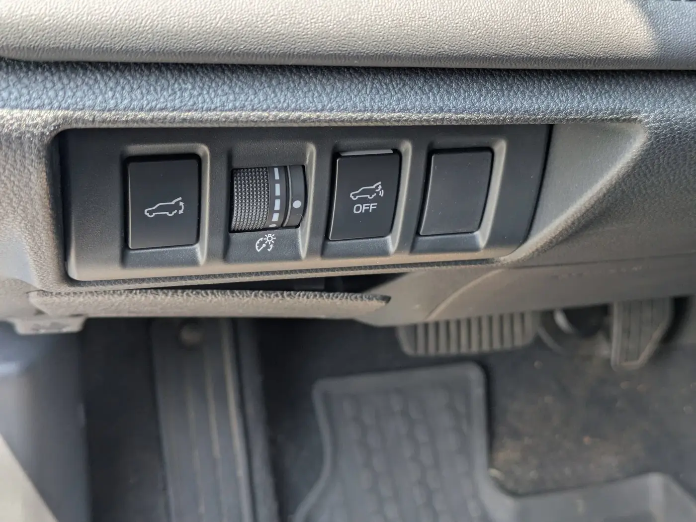 2025 Subaru Outback - $35,000