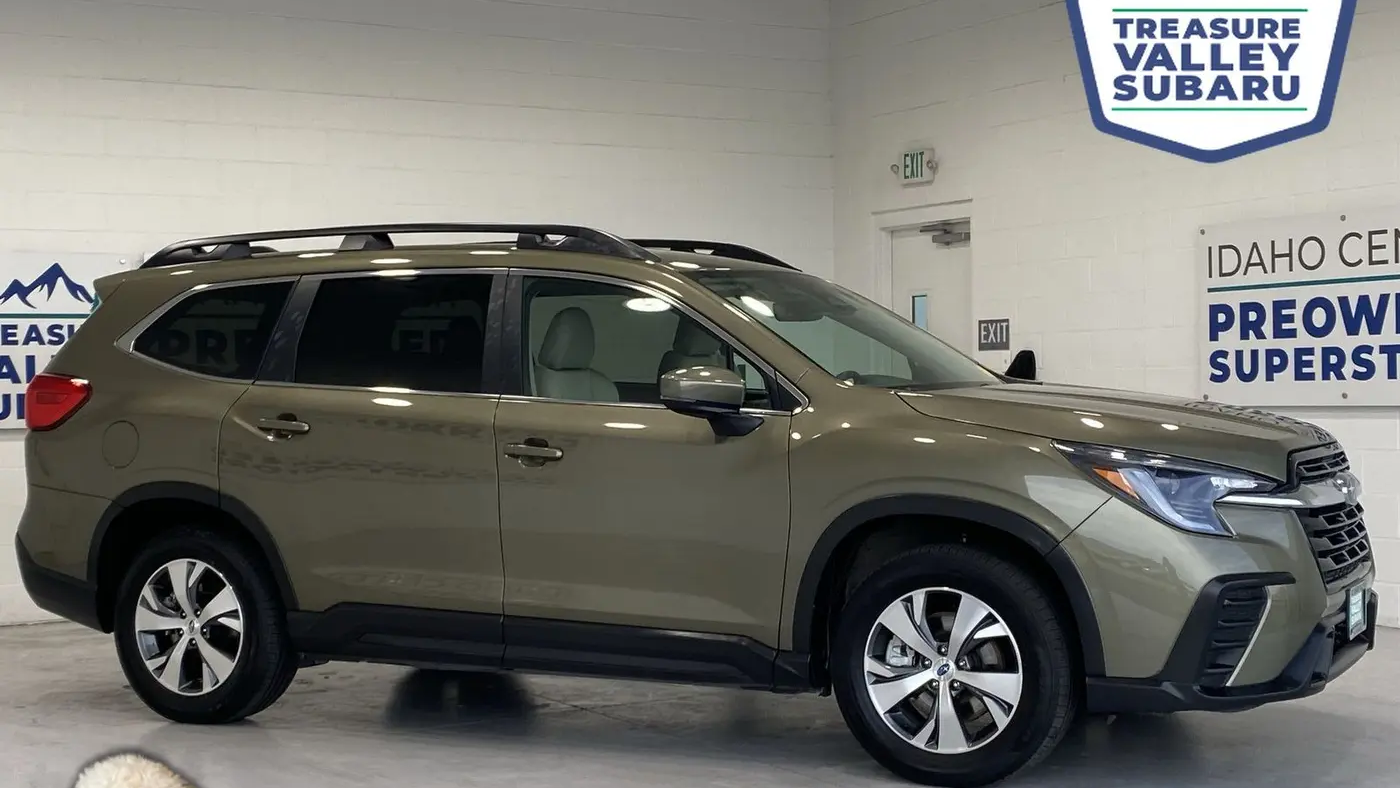 Preowned 2025 Subaru Ascent Premium 8-Passenger for Sale