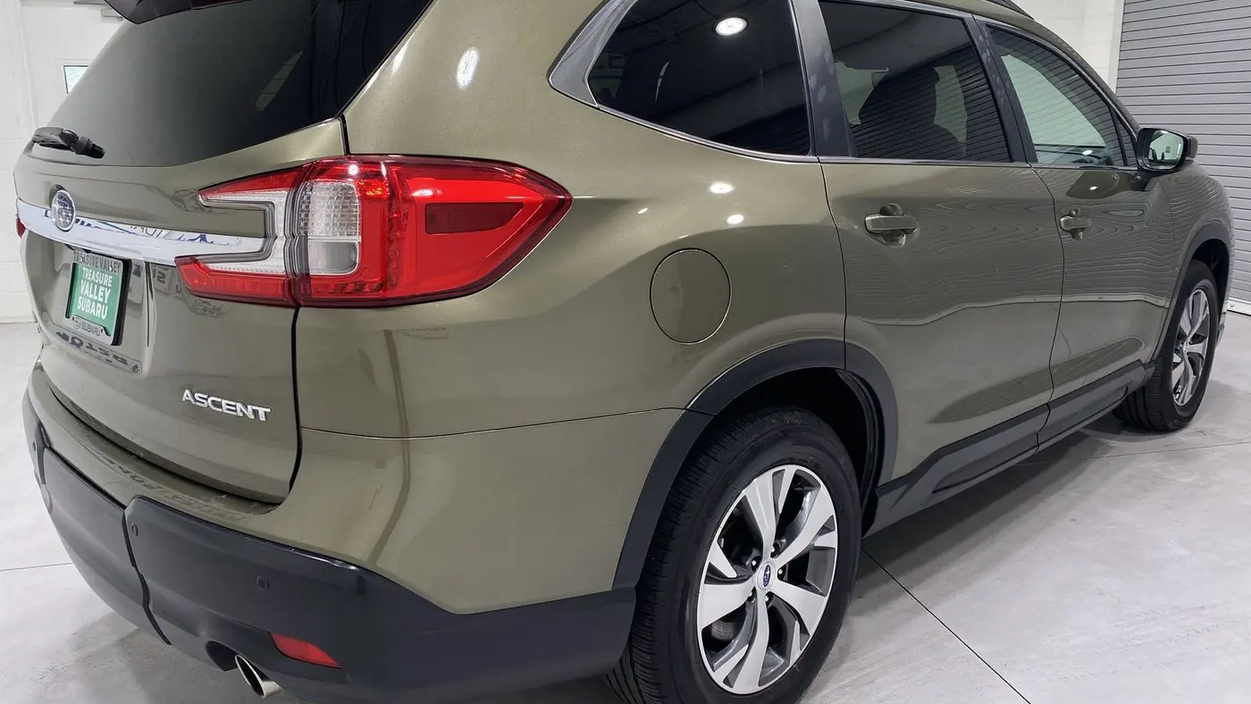 2025 Subaru Ascent Premium 8-Passenger