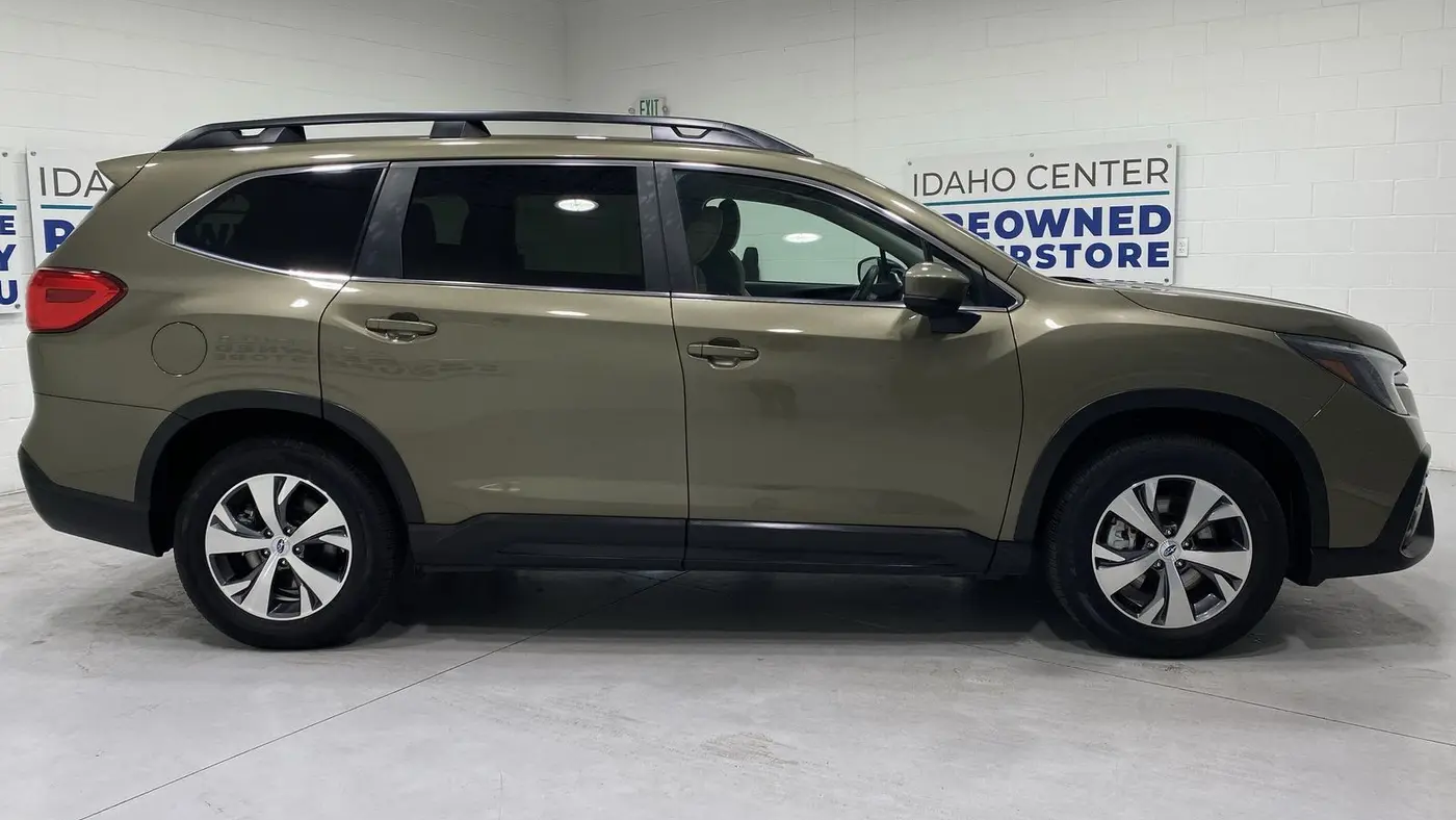 2025 Subaru Ascent Premium 8-Passenger