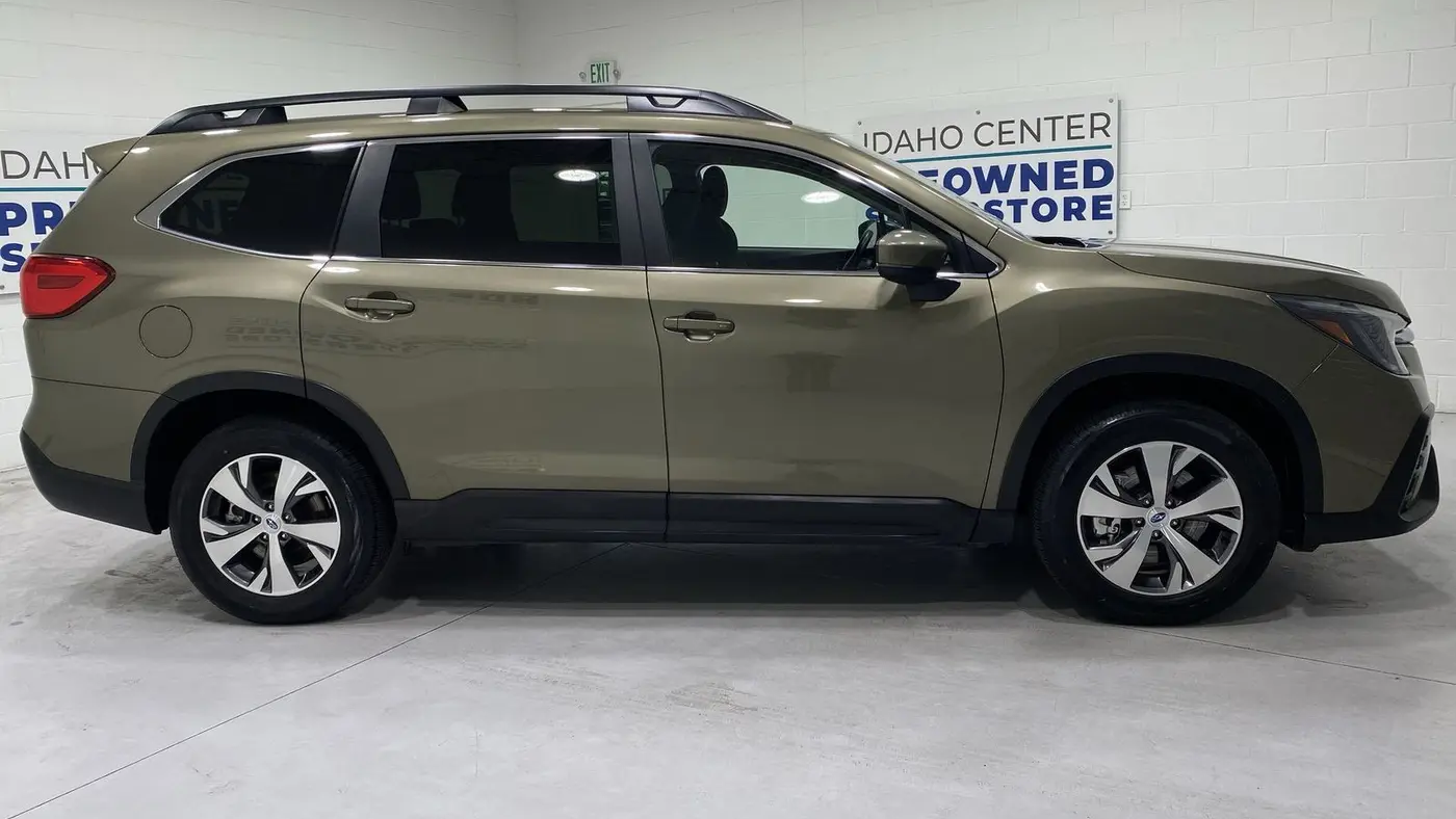 2025 Subaru Ascent Premium 8-Passenger